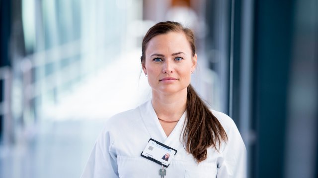 Portrett av Lisa i uniform