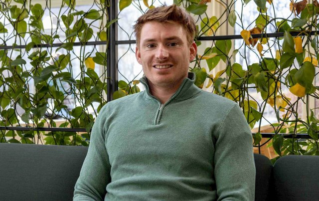 Portrett av Carl Fredrik tatt innendørs