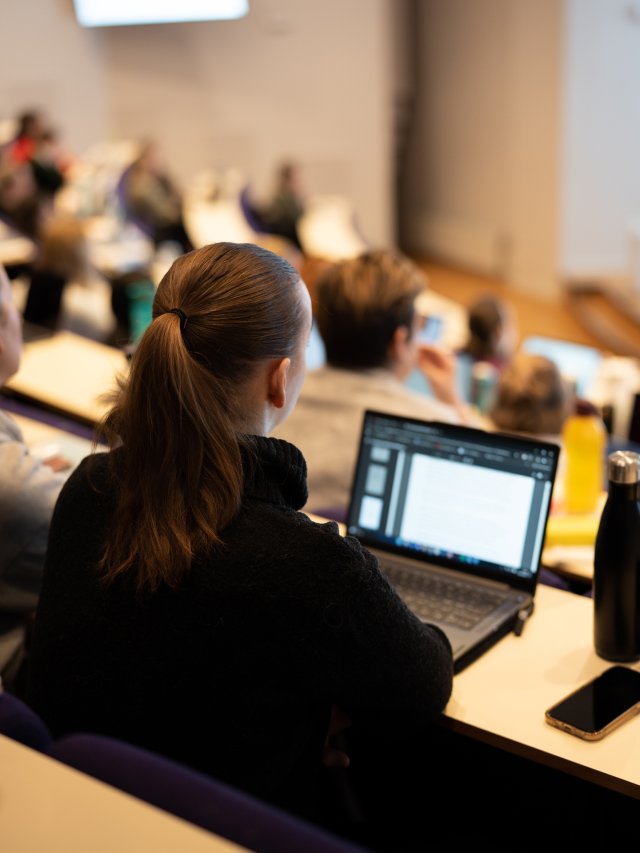 Students in an auditorium at VID Bergen