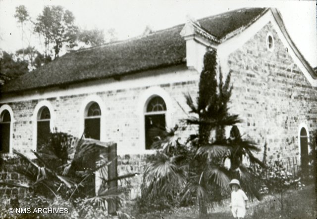 Kirkebygning i Tungping, arkivfoto
