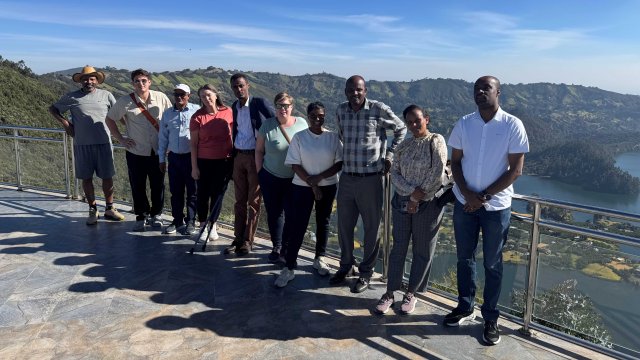 En stor gruppe mennesker