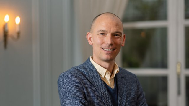 portrett av bjørn hallstein