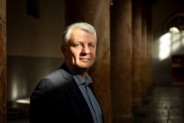 Portrett av Dagfinn Høybråten