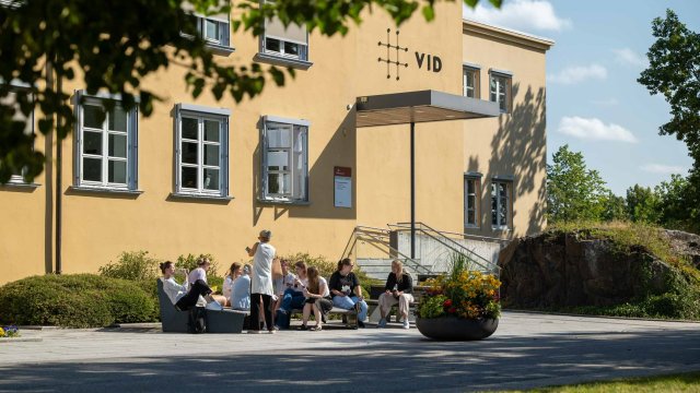 Bilde av campus Oslo utenfra.
