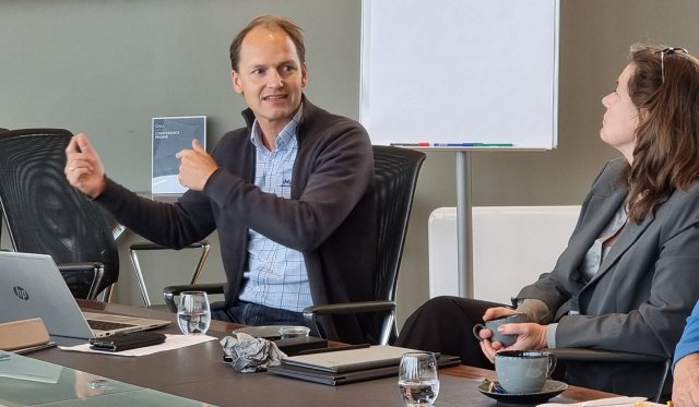 Mann som underviser