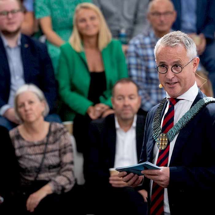 - Et bygg for hele byen, sa rektor Bård Mæland i sin tale under åpningsseremonien. Foto: Jan Inge Haga.